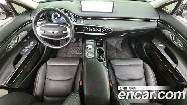 Genesis GV70 2022 — Şəkil 30/35