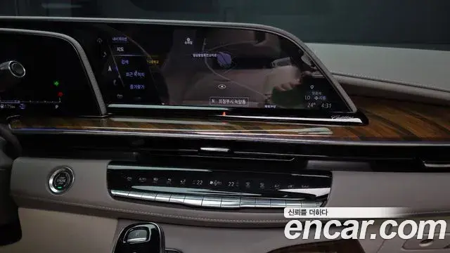 Cadillac Escalade 2024 — ფოტო 12/35
