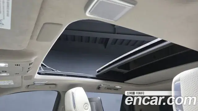 Cadillac Escalade 2024 — ფოტო 20/35
