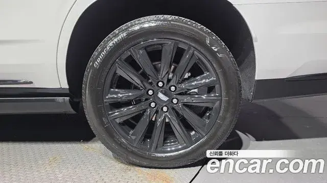 Cadillac Escalade 2024 — ფოტო 4/35