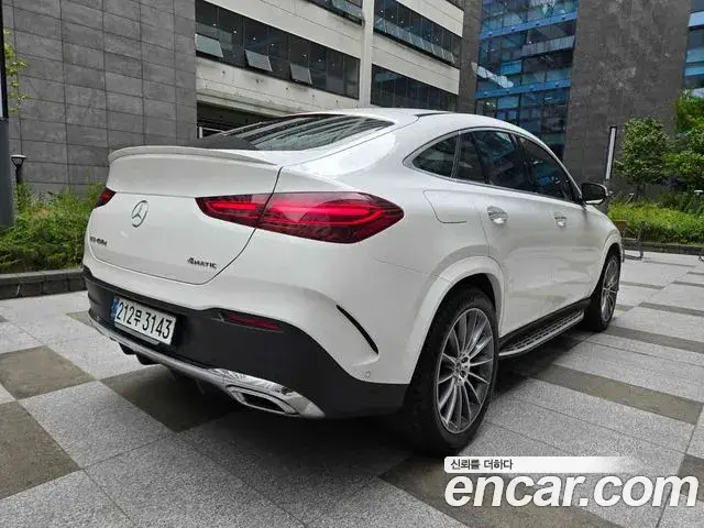 Mercedes-Benz GLE-Class 2023 — Фото 2/20
