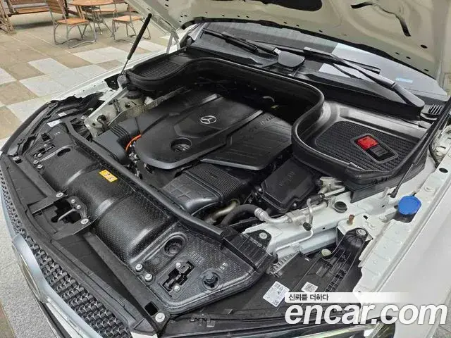 Mercedes-Benz GLE-Class 2023 — Фото 6/20
