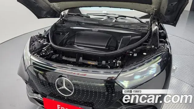 Mercedes-Benz EQS SUV 2023 — ფოტო 10/20