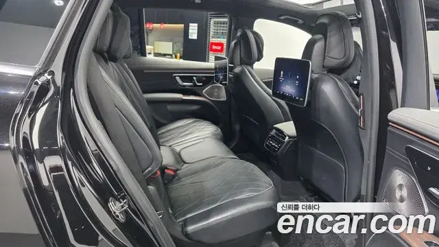 Mercedes-Benz EQS SUV 2023 — ფოტო 3/20