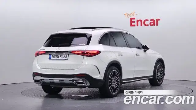 Mercedes-Benz GLC-Class 2024 — Фото 1/20