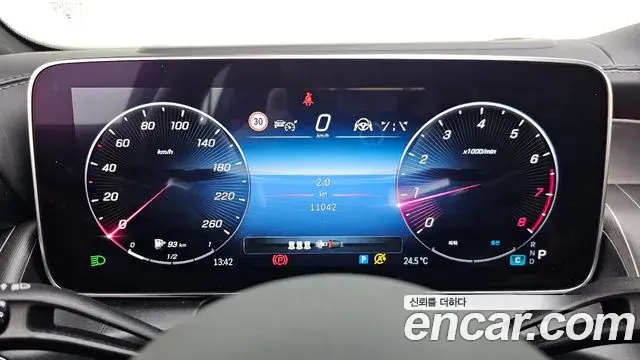 Mercedes-Benz GLC-Class 2024 — Фото 7/20