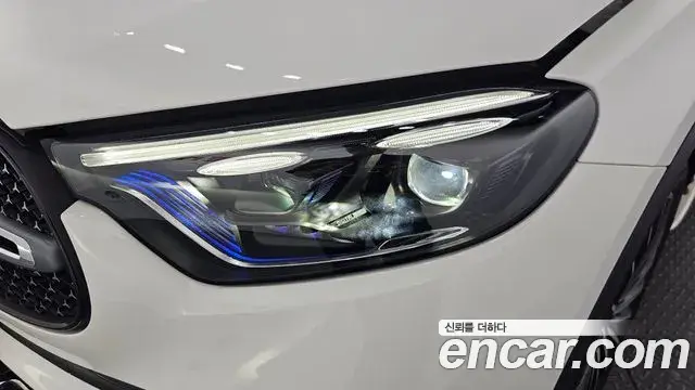 Mercedes-Benz GLC-Class 2024 — ფოტო 18/33