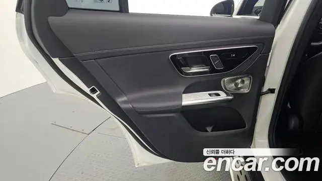 Mercedes-Benz GLC-Class 2024 — ფოტო 31/33