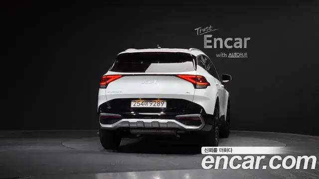 Kia Sportage 2023 — Фото 4/20
