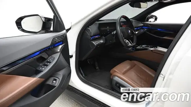 BMW i5 2023 — Şəkil 1/20