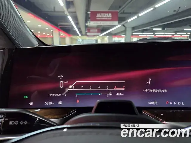 Cadillac Escalade 2025 — Photo 18/20