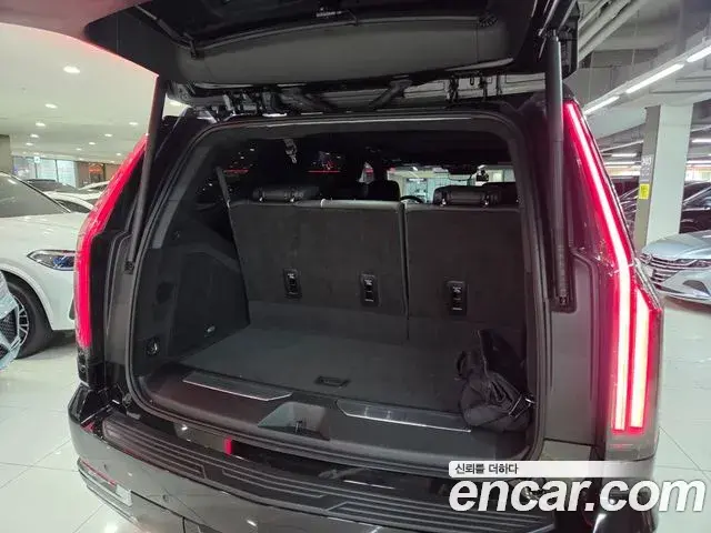 Cadillac Escalade 2025 — Photo 7/20