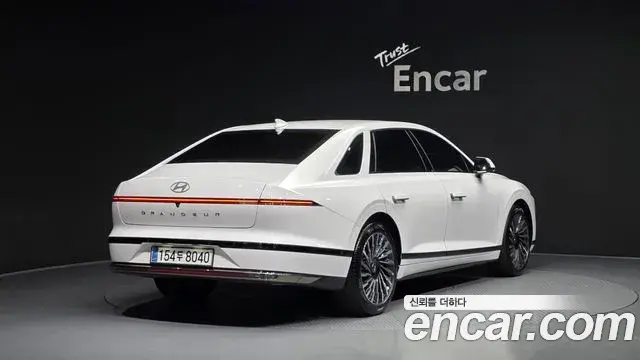 Hyundai Grandeur Hybrid 2025 — ფოტო 11/38