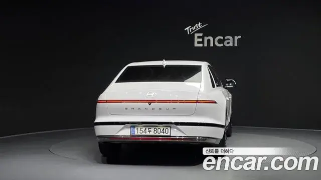 Hyundai Grandeur Hybrid 2025 — ფოტო 25/38