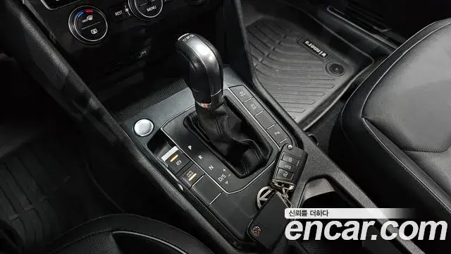 Volkswagen Tiguan 2018 — Photo 13/32