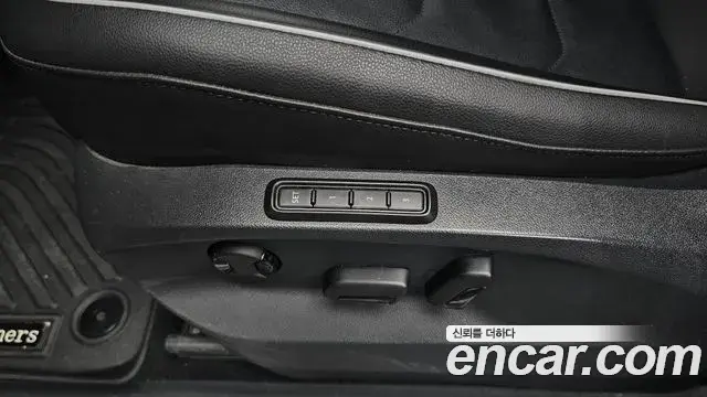 Volkswagen Tiguan 2018 — Photo 23/32