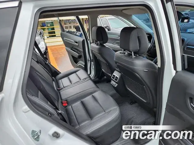 Renault Samsung QM6 2022 — ფოტო 18/20