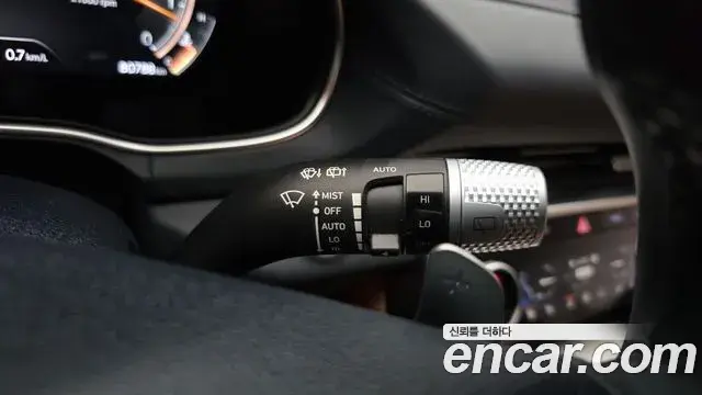 Genesis GV80 2020 — ფოტო 34/40