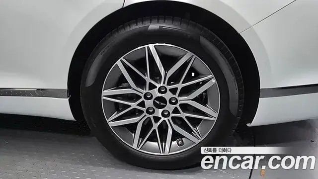 Genesis G80 2025 — ფოტო 26/30