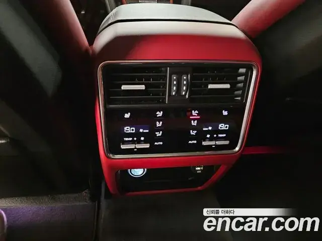 Porsche Cayenne 2019 — Фото 14/20