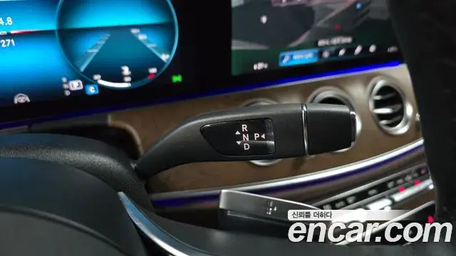 Mercedes-Benz E-Class 2022 — ფოტო 4/32