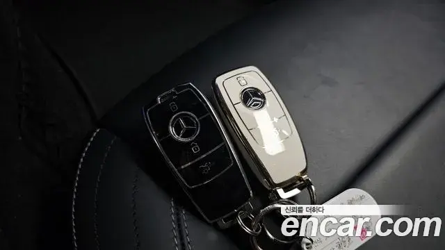 Mercedes-Benz E-Class 2020 — Фото 16/20