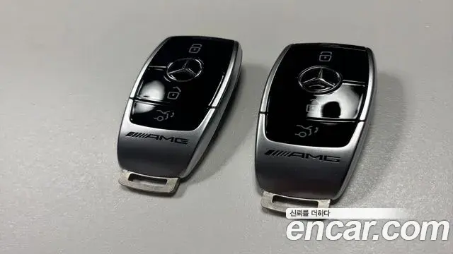 Mercedes-Benz AMG GT 2020 — ფოტო 2/13