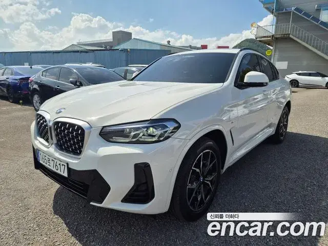 BMW X4 2022 — ფოტო 5/20