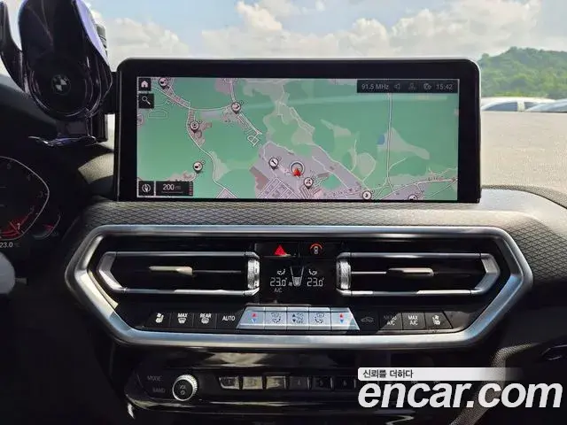 BMW X4 2022 — ფოტო 7/20