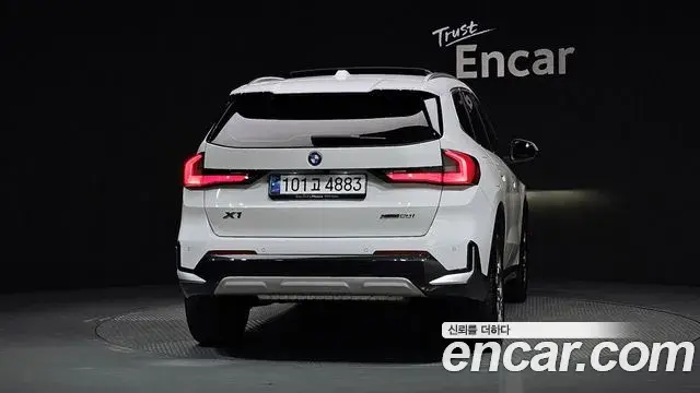 BMW X1 2024 — Photo 12/20