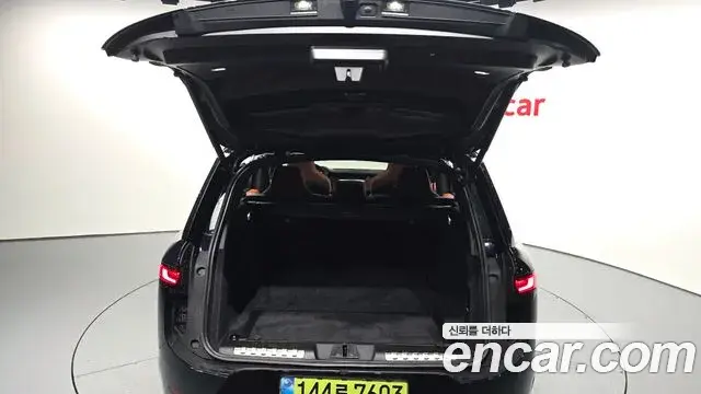 Land Rover Range Rover Sport 2025 — ფოტო 13/20