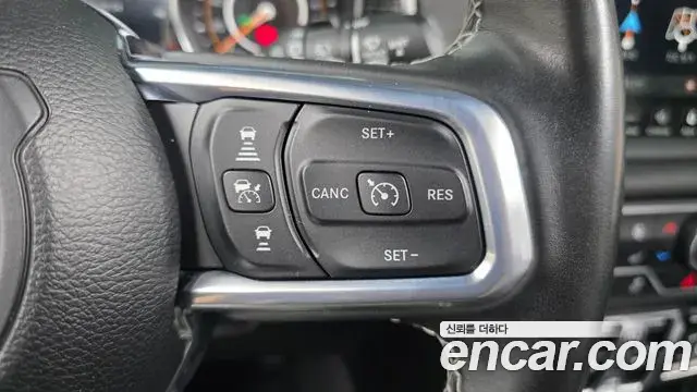Jeep Wrangler 2021 — ფოტო 4/33