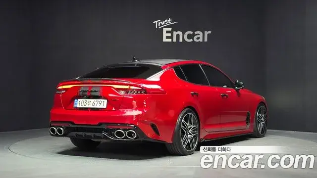 Kia Stinger Meister 2021 — Photo 12/34
