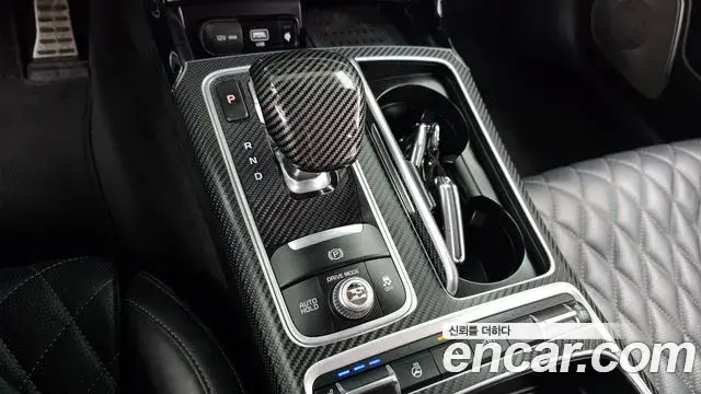 Kia Stinger Meister 2021 — Photo 15/34