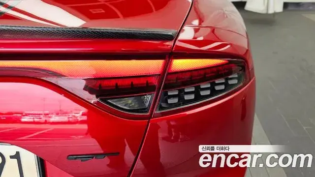 Kia Stinger Meister 2021 — Photo 17/34