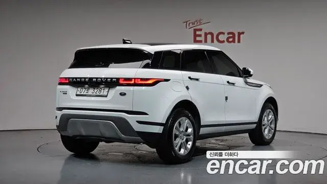 Land Rover Range Rover Evoque 2019 — Фото 2/20