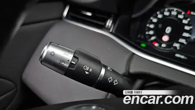 Land Rover Range Rover Evoque 2019 — Şəkil 25/27