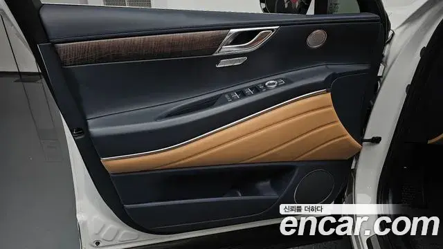 Genesis GV80 2022 — Şəkil 29/40