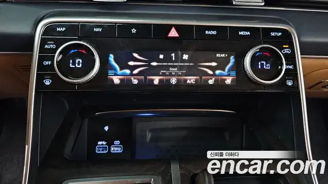 Genesis GV80 2022 — Şəkil 32/40