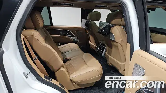 Land Rover Range Rover 2025 — ფოტო 12/38