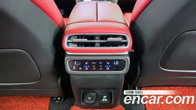 Genesis GV80 Coupe 2023 — Фото 19/20