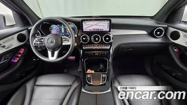 Mercedes-Benz GLC-Class 2021 — ფოტო 20/34
