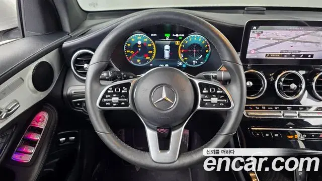 Mercedes-Benz GLC-Class 2021 — ფოტო 19/34