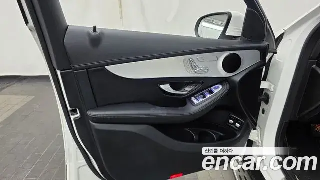 Mercedes-Benz GLC-Class 2021 — ფოტო 9/34