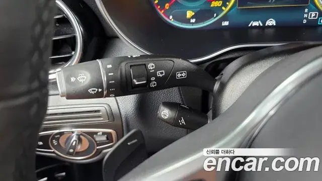 Mercedes-Benz GLC-Class 2021 — ფოტო 8/34