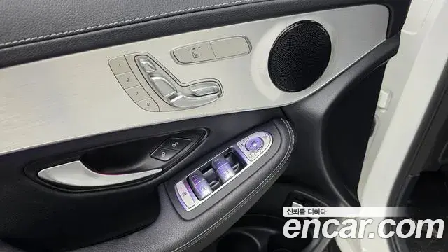 Mercedes-Benz GLC-Class 2021 — ფოტო 28/34