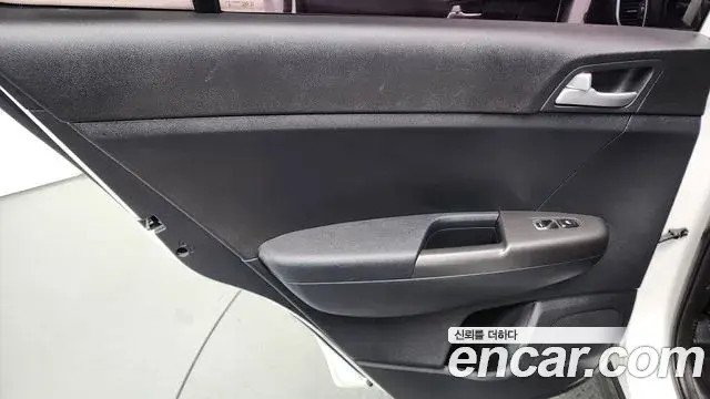 Kia Sportage The Bold 2019 — Photo 29/32