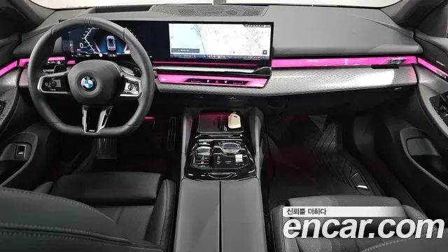 BMW 5 Series 2025 — Photo 33/34