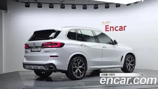 BMW X5 2022 — Şəkil 26/34