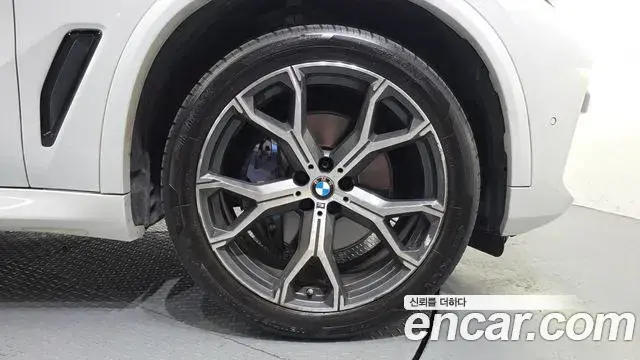 BMW X5 2022 — Şəkil 16/34